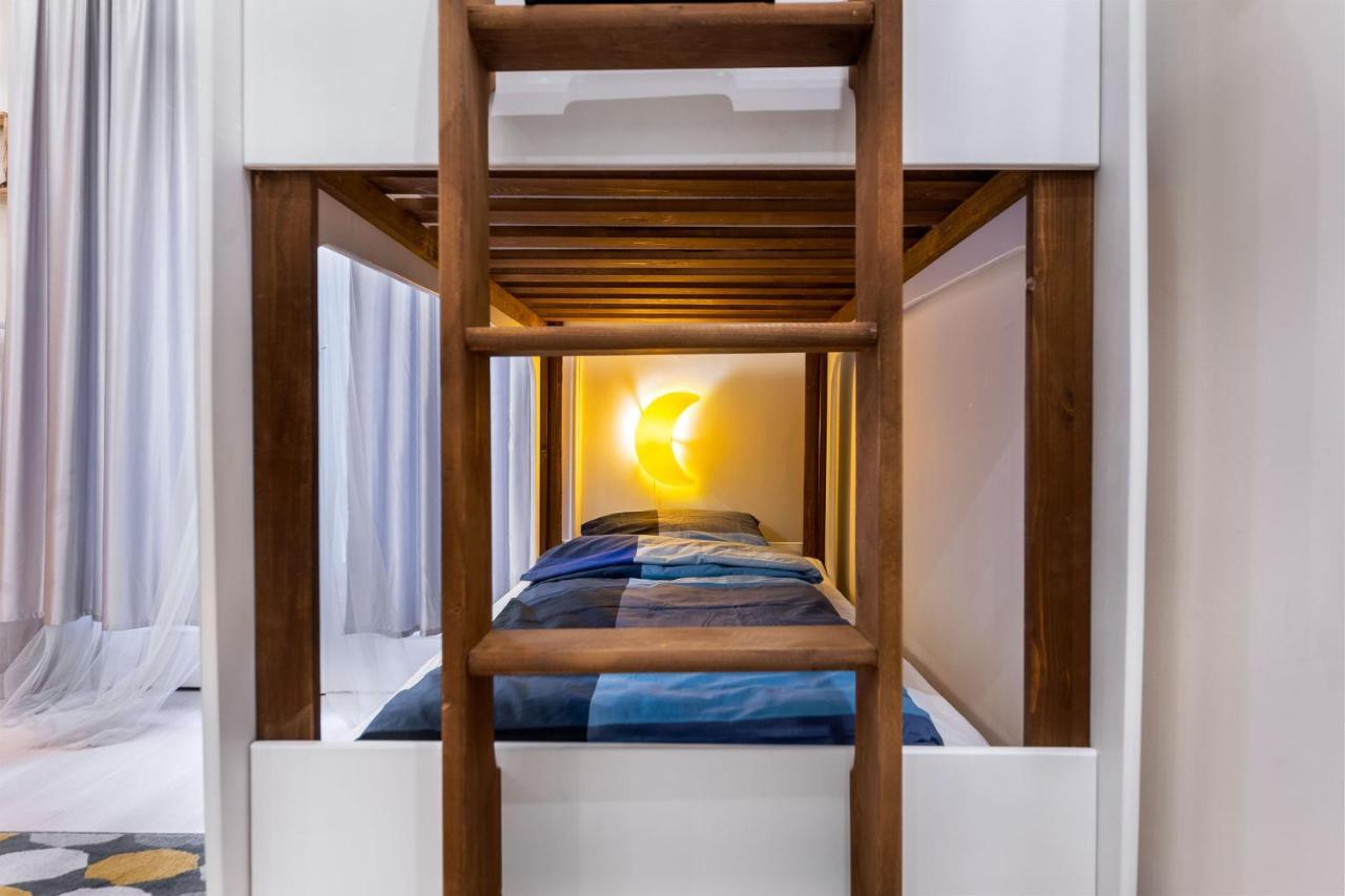 Economy Downtown Design Apartments - Free Parking - Balcony - Super Puplic Transport - Ac Budapest Luaran gambar