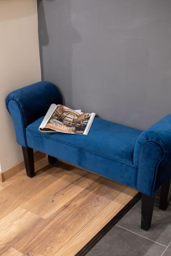 Economy Downtown Design Apartments - Free Parking - Balcony - Super Puplic Transport - Ac Budapest Luaran gambar