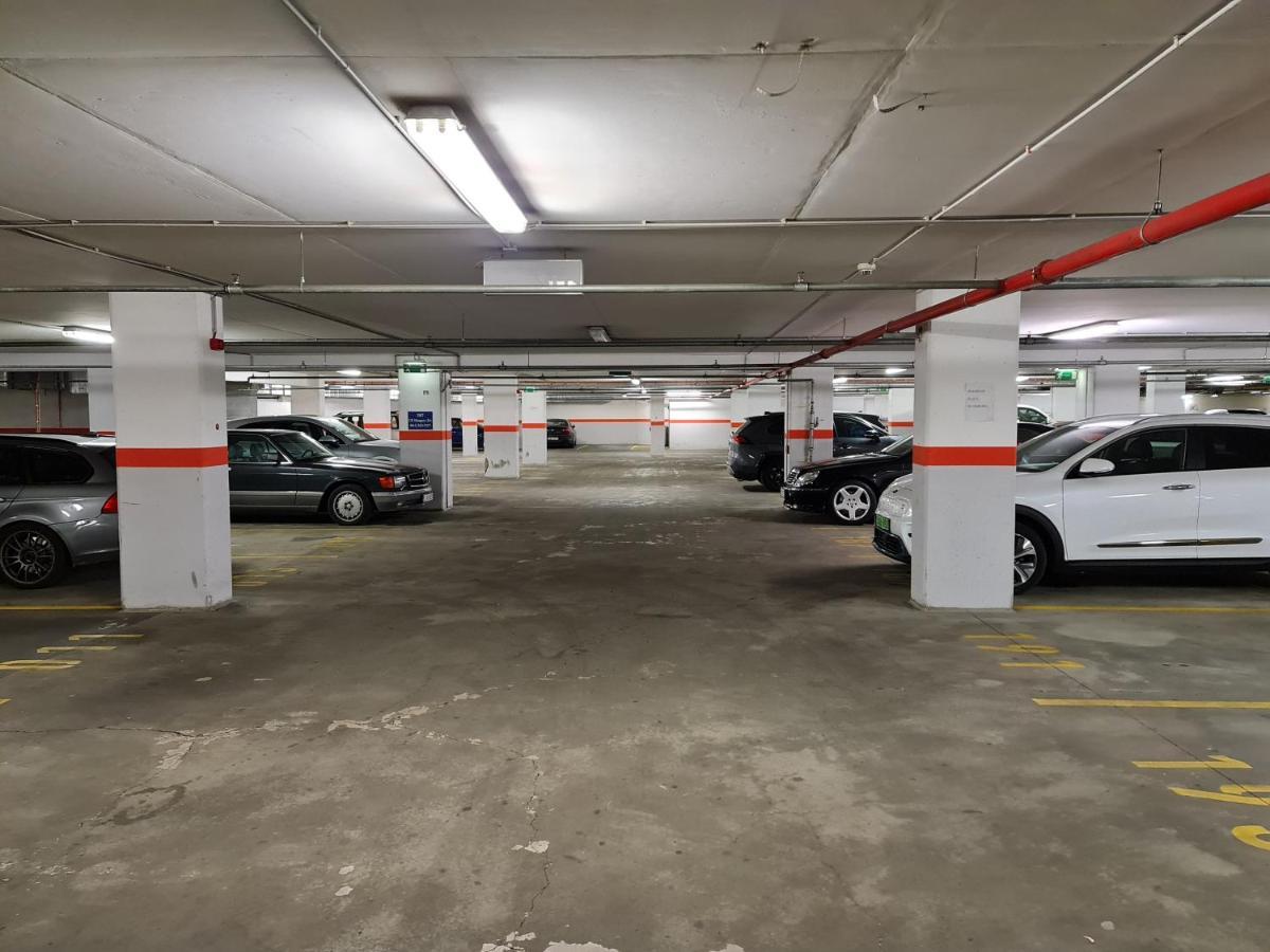 Economy Downtown Design Apartments - Free Parking - Balcony - Super Puplic Transport - Ac Budapest Luaran gambar